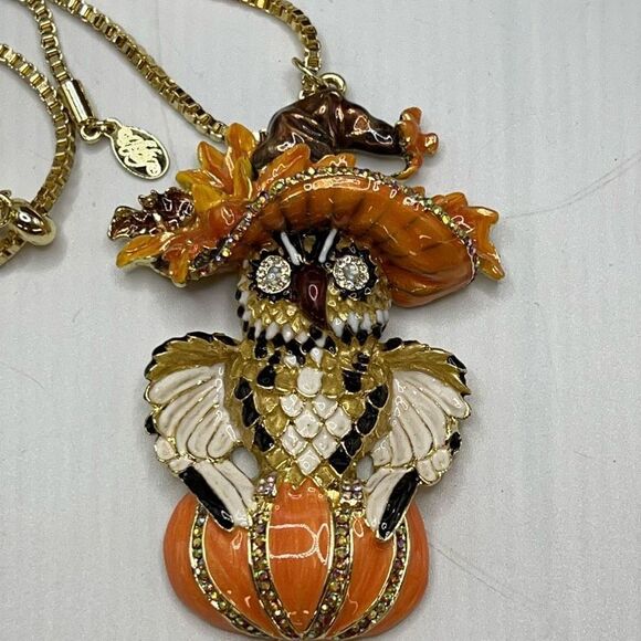 Kirks Folly Kitchy Witchy Owl Collectible Necklace - Picture 5 of 16
